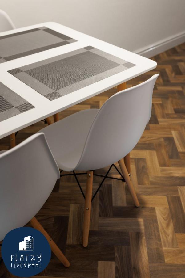 Flatzy - Modern Apartment Close To Football Stadiums Liverpool Exterior foto